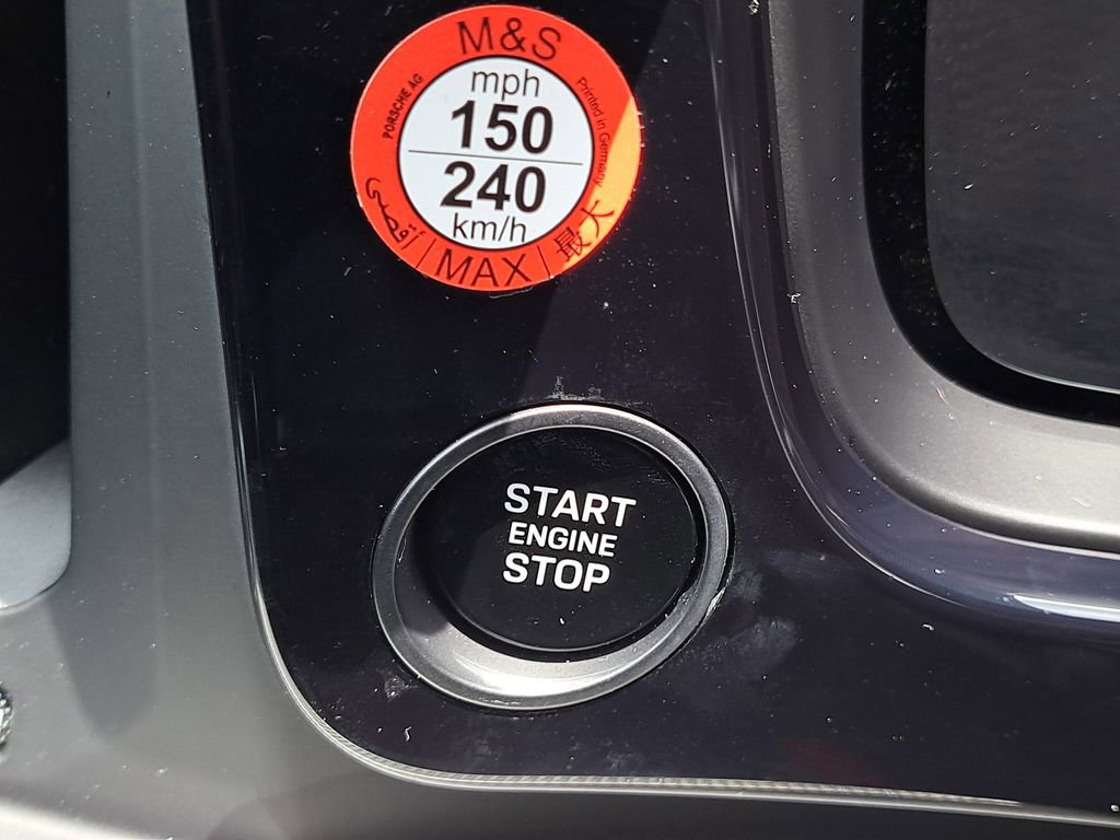 Certified 2025 Porsche Cayenne image 36