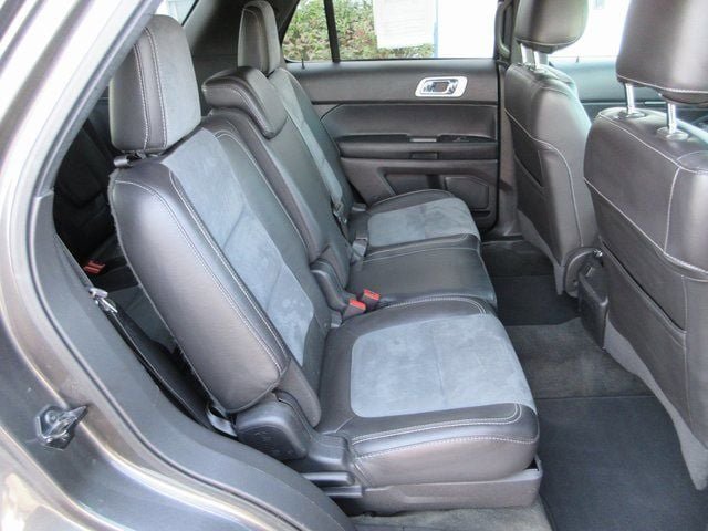 Used 2015 Ford Explorer XLT w/ Equipment Group 202A AWD/4WD image 27