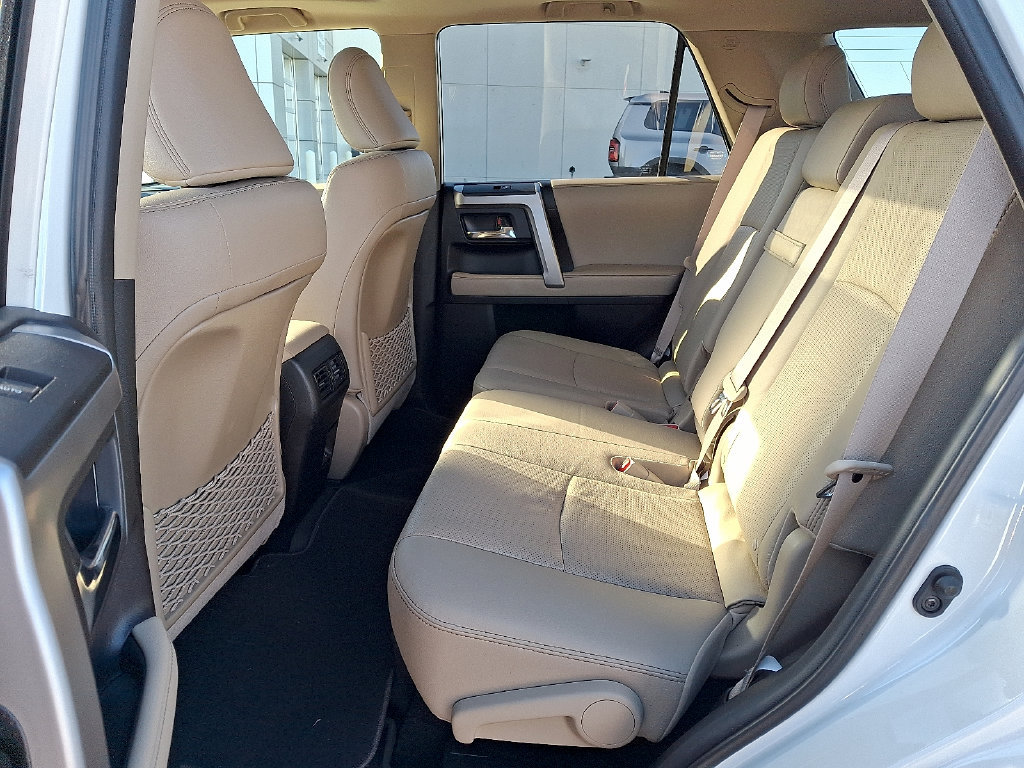 Used 2022 Toyota 4Runner Limited AWD/4WD image 12