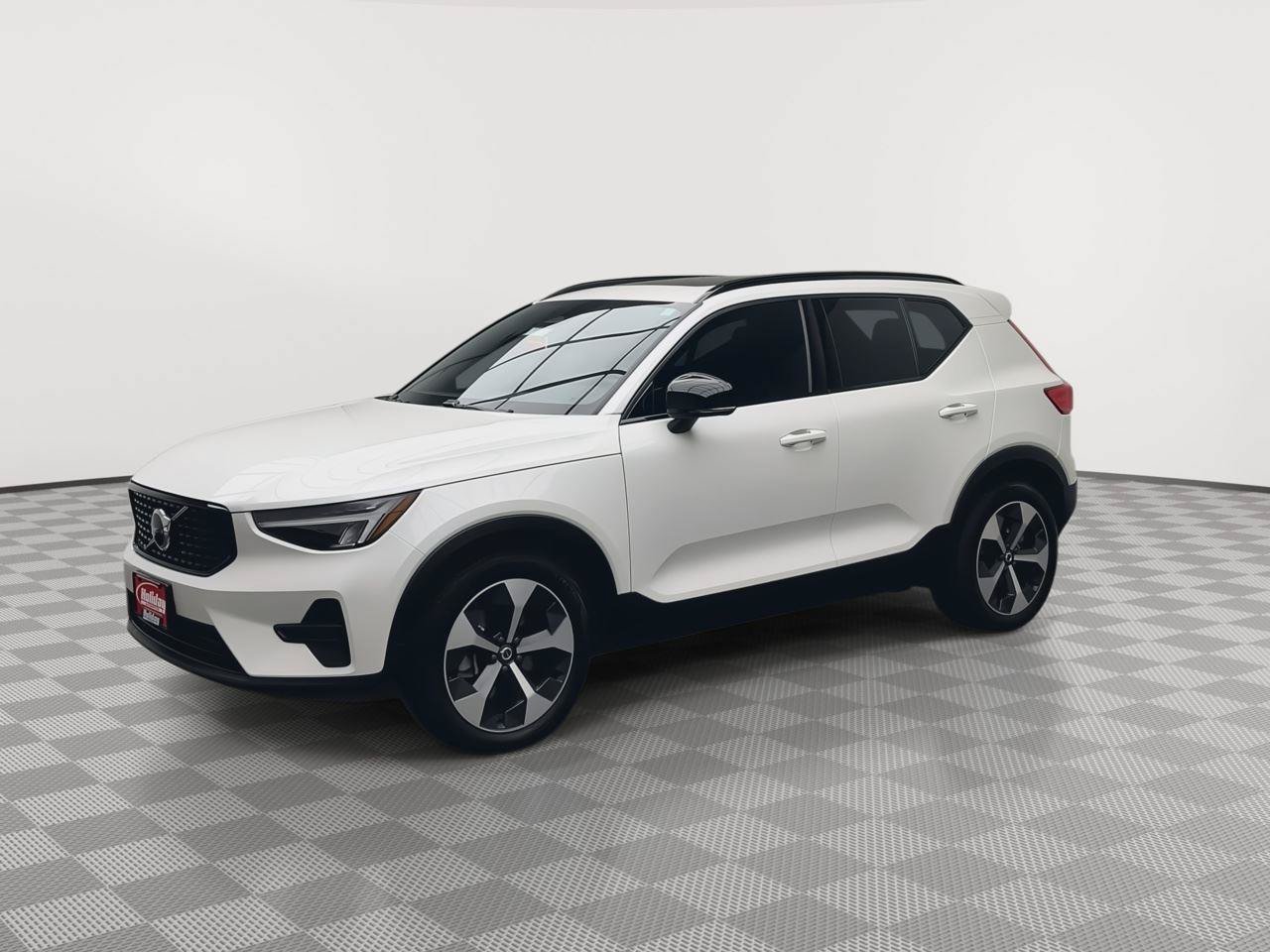 Used 2026 Volvo XC40 B5 Core AWD/4WD image 36