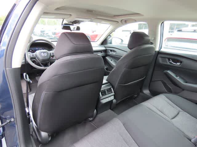Used 2025 Honda Accord SE image 13