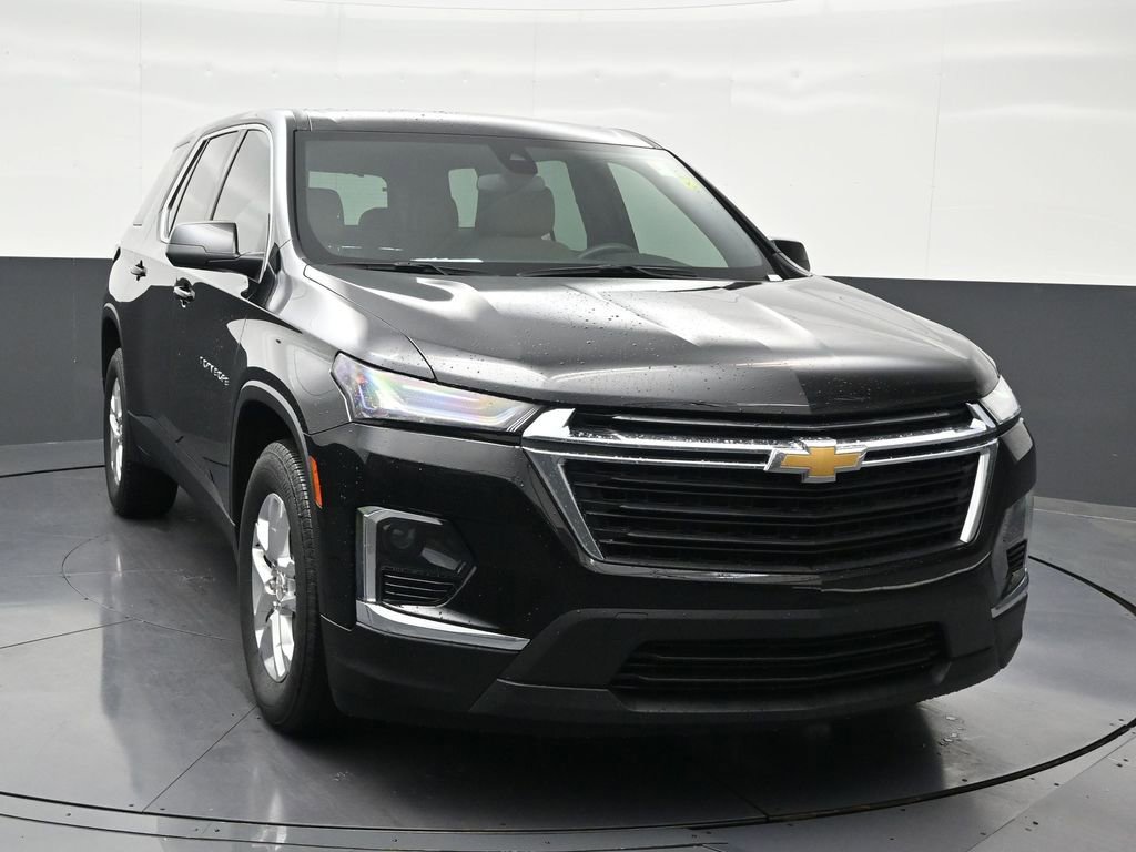 Used 2023 Chevrolet Traverse LS image 8