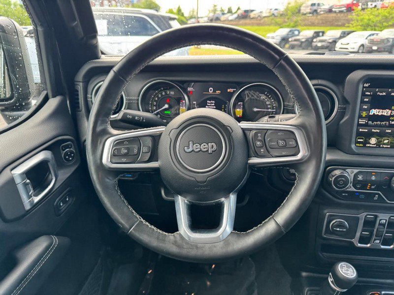 Used 2022 Jeep Wrangler Unlimited Sahara w/ Cold Weather Group AWD/4WD image 12