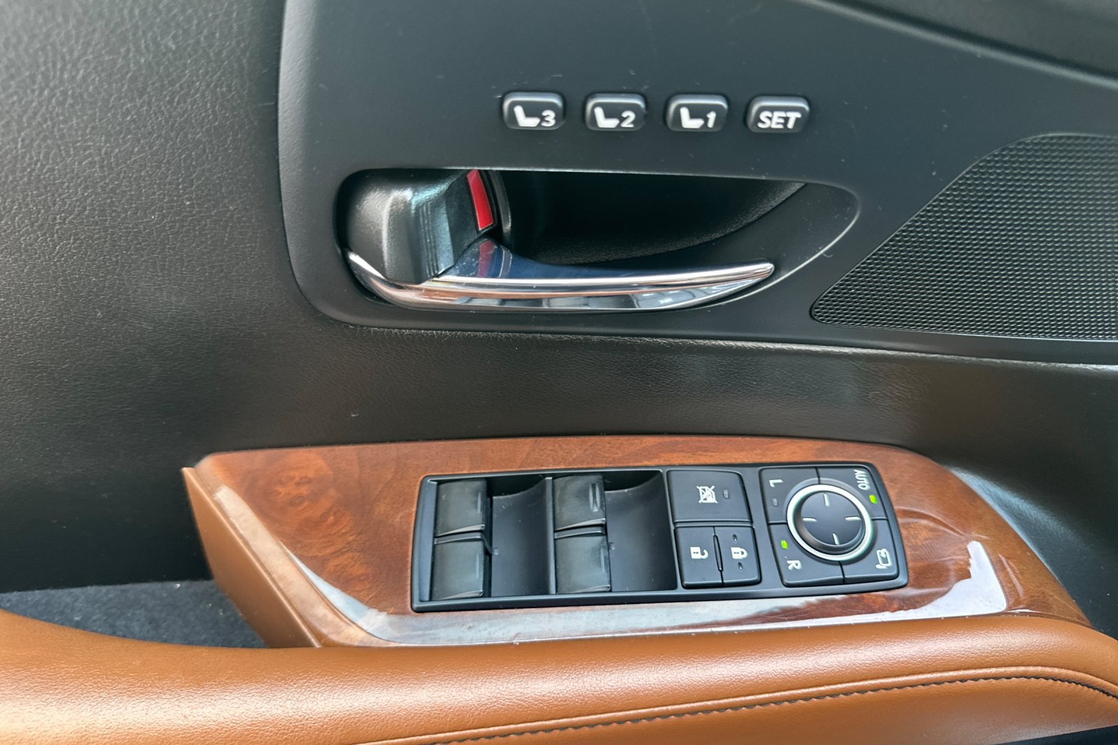 Used 2013 Lexus RX 350 AWD w/ Premium Pkg image 11