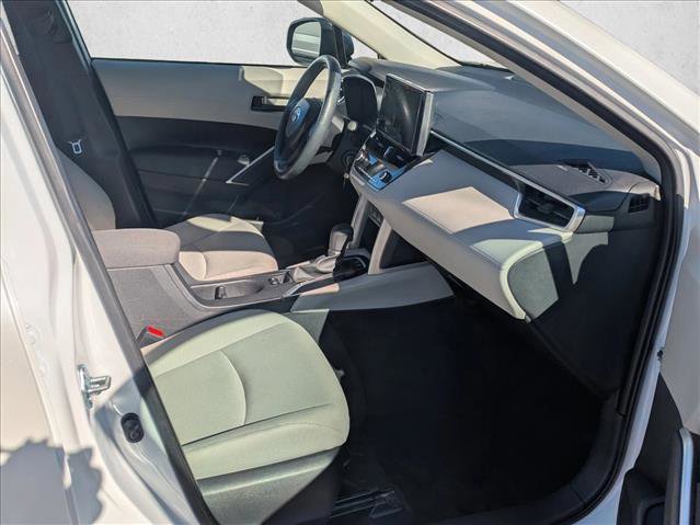Used 2024 Toyota Corolla Cross L image 18