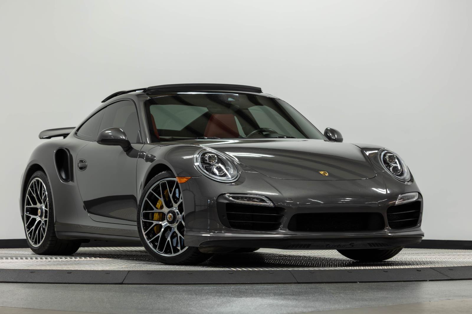 Used 2015 Porsche 911 Turbo S AWD/4WD image 26