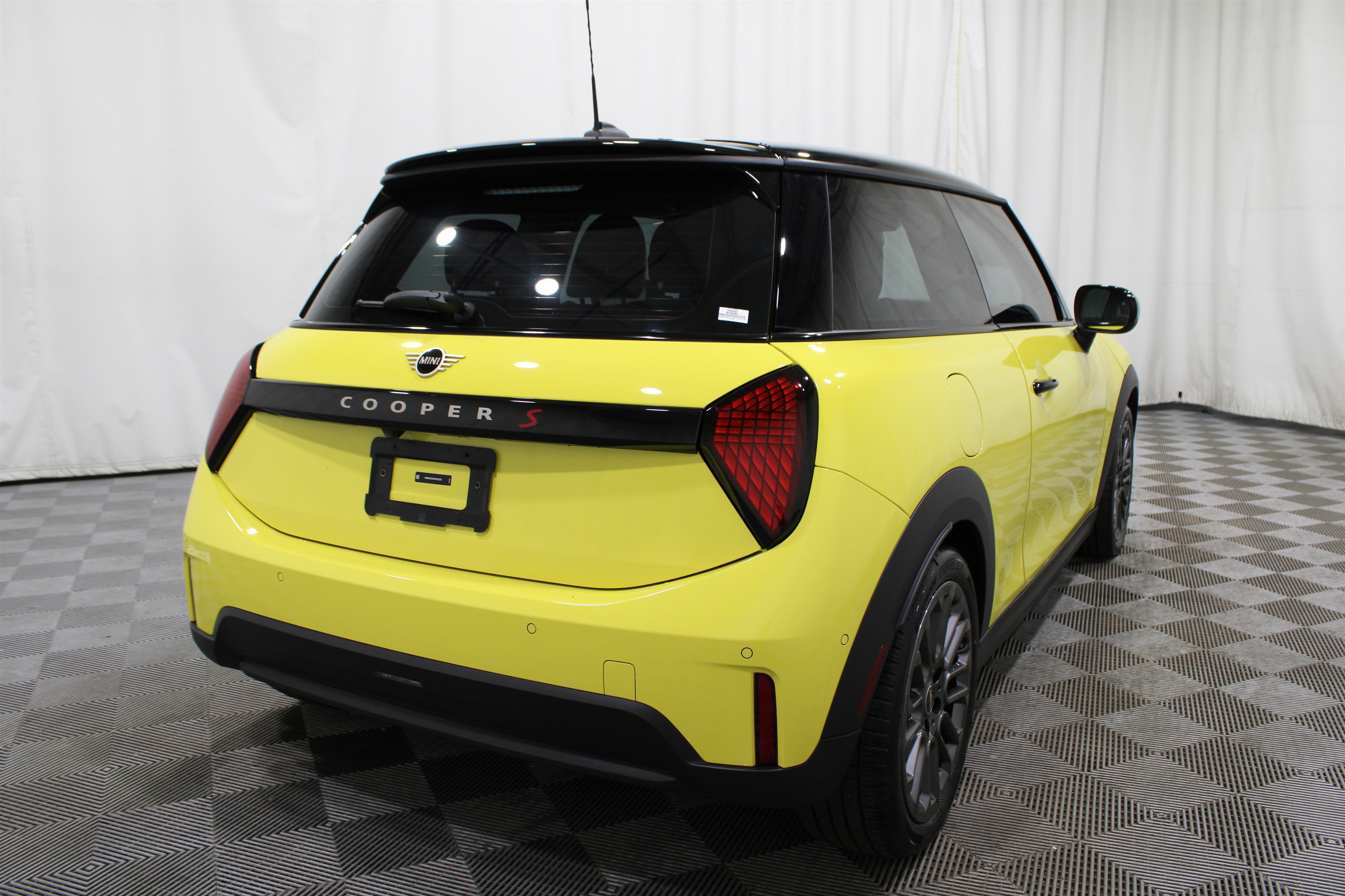 Used 2025 MINI Cooper S image 25