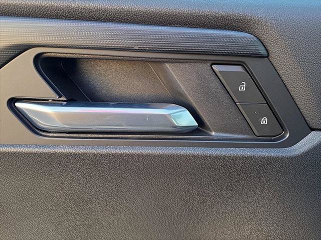 New 2026 GMC Acadia Elevation w/ Black Edition AWD/4WD image 17