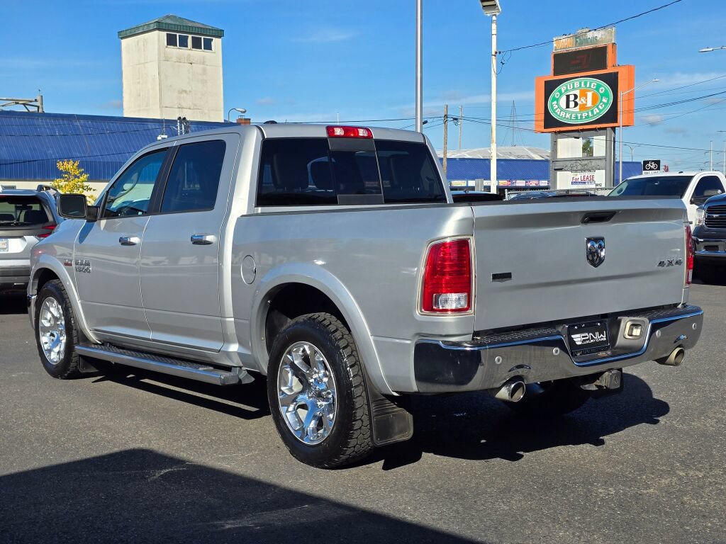 Used 2017 RAM 1500 Laramie AWD/4WD image 8