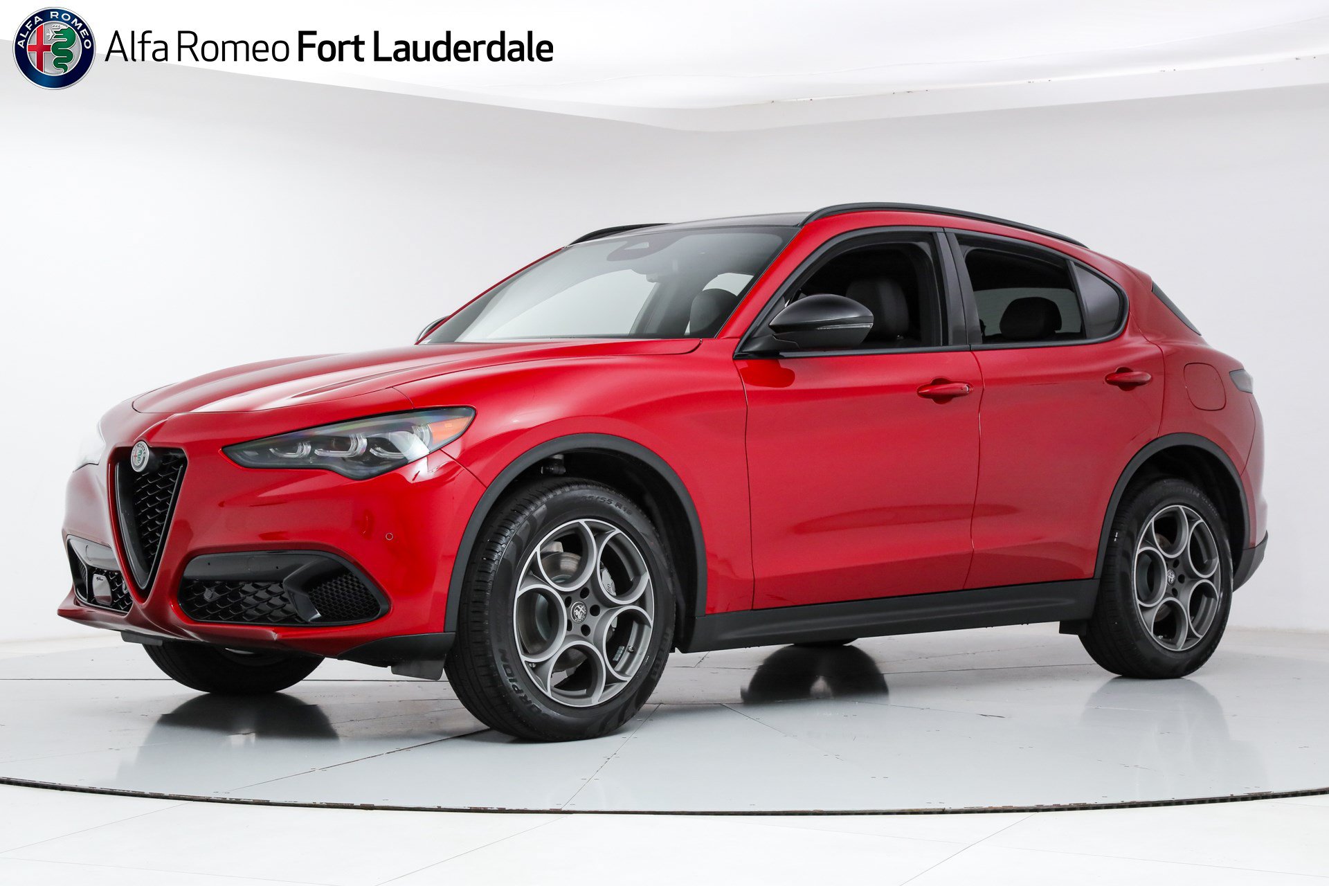 New 2025 Alfa Romeo Stelvio Sprint w/ Convenience Package AWD/4WD image 1