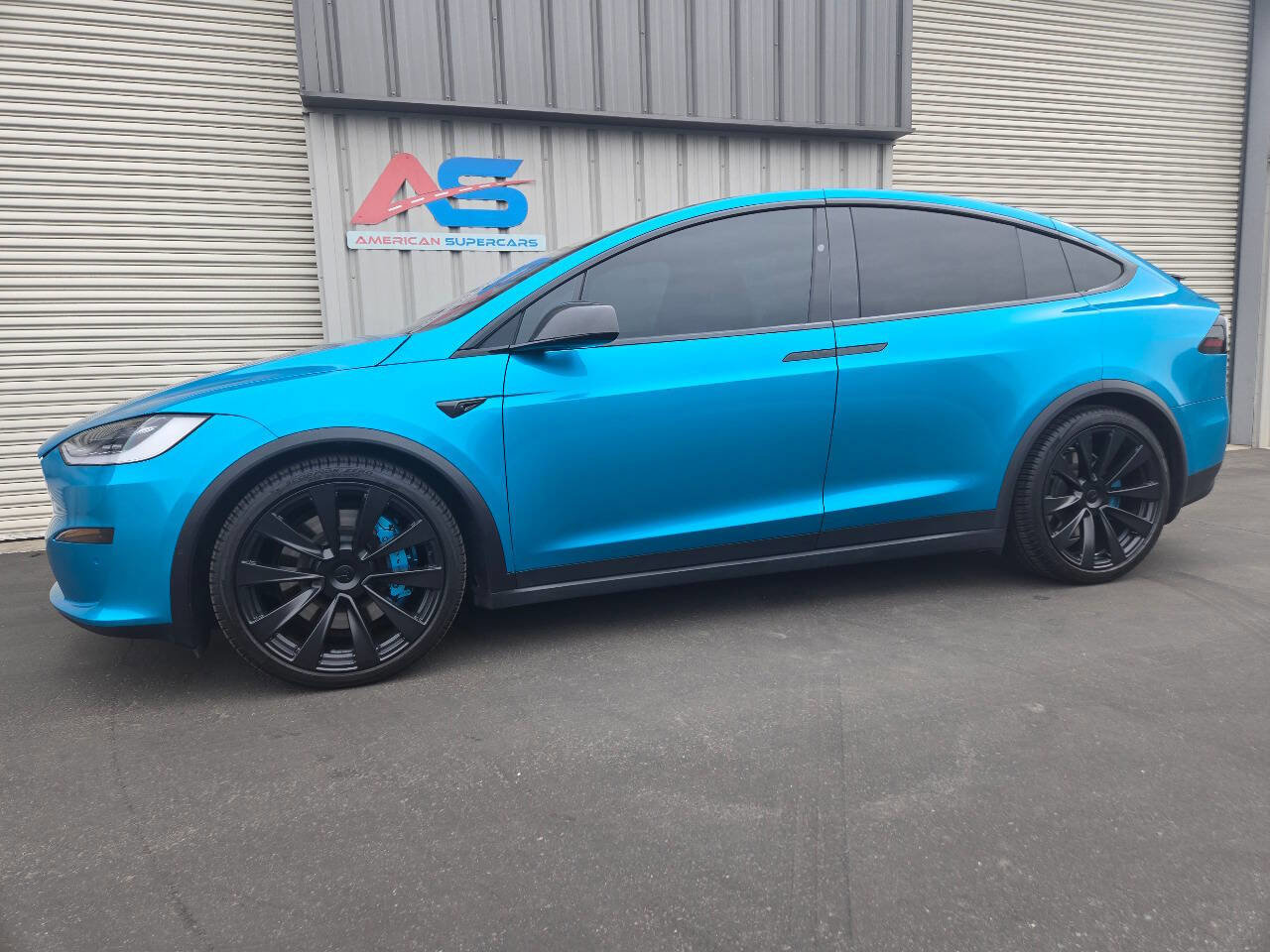 Used 2022 Tesla Model X Plaid image 2