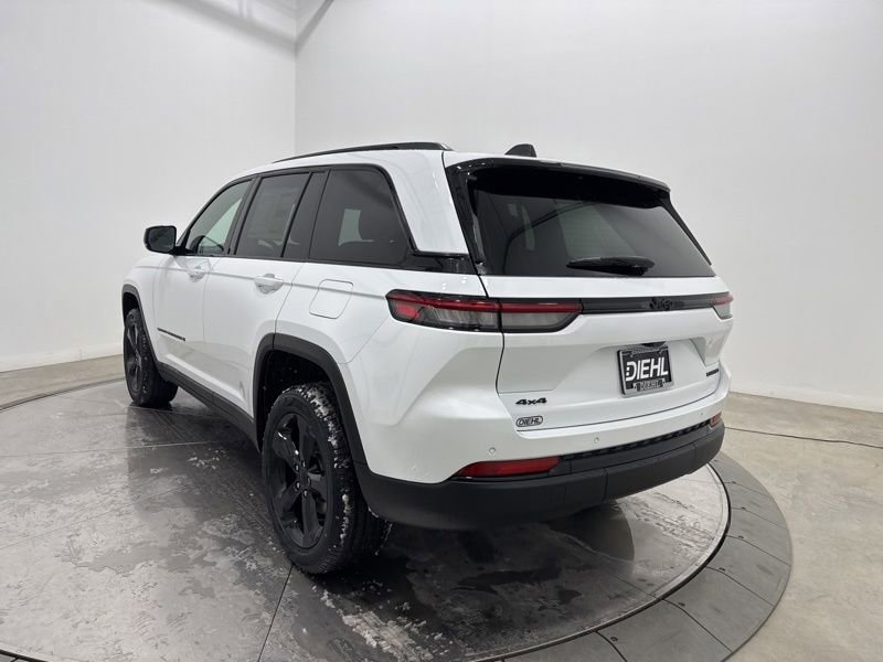 New 2025 Jeep Grand Cherokee Limited w/ Black Appearance Package AWD/4WD image 5
