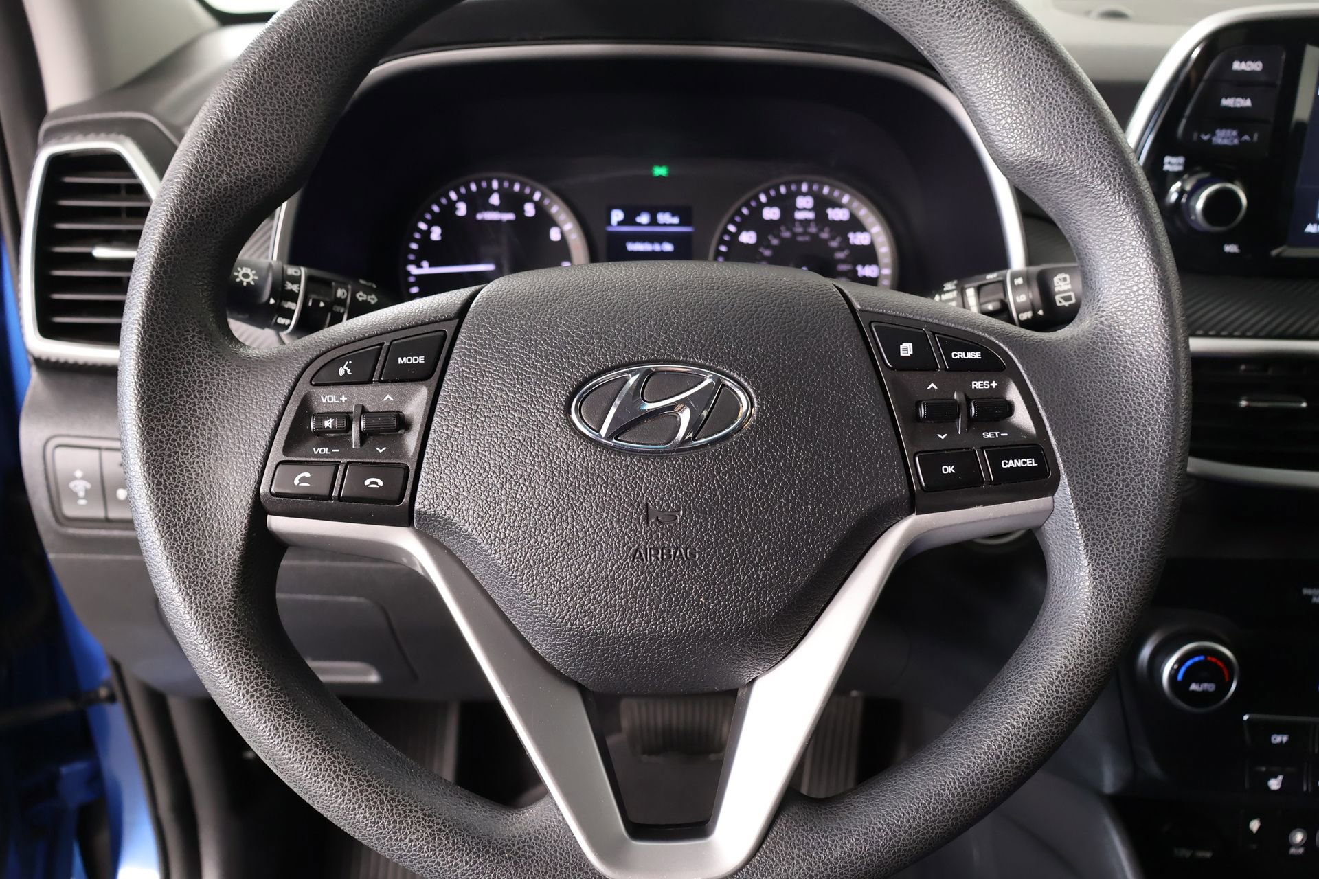 Used 2019 Hyundai Tucson Sport image 3
