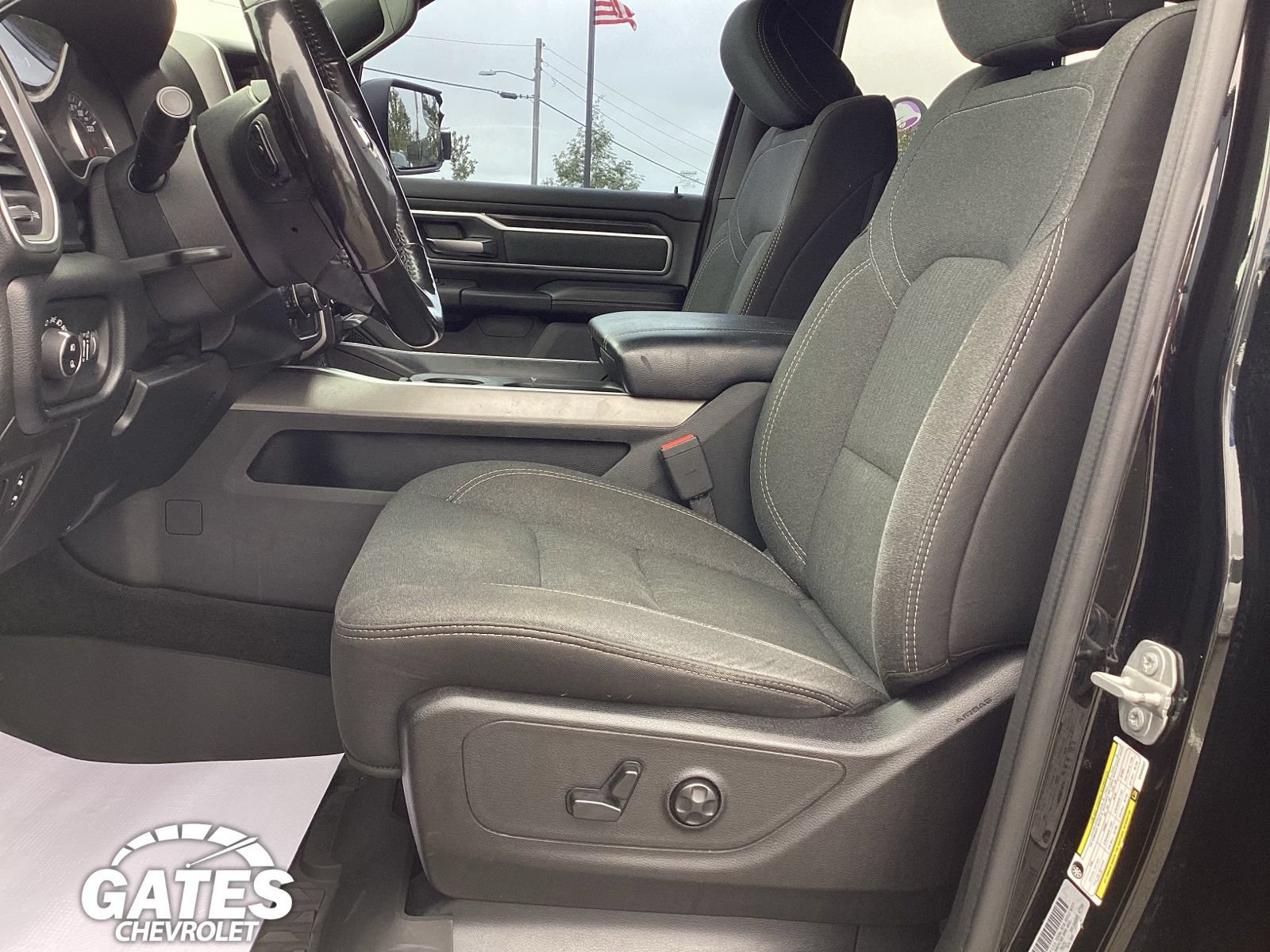 Used 2019 RAM 1500 Big Horn AWD/4WD image 13