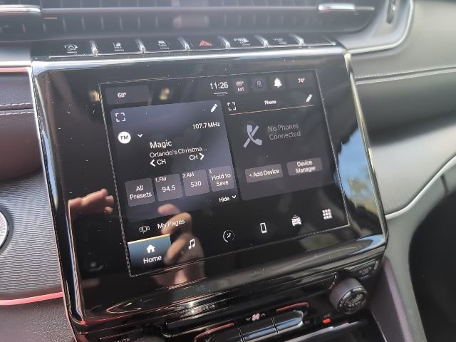 Used 2023 Jeep Grand Cherokee L Laredo image 13