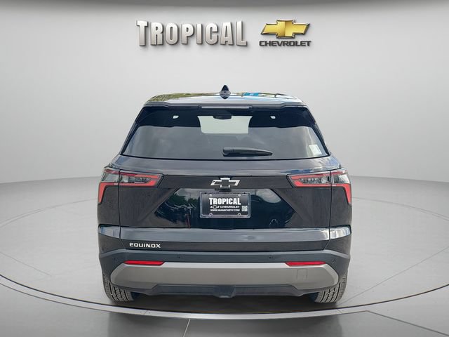 New 2027 Chevrolet Equinox LT FWD image 4