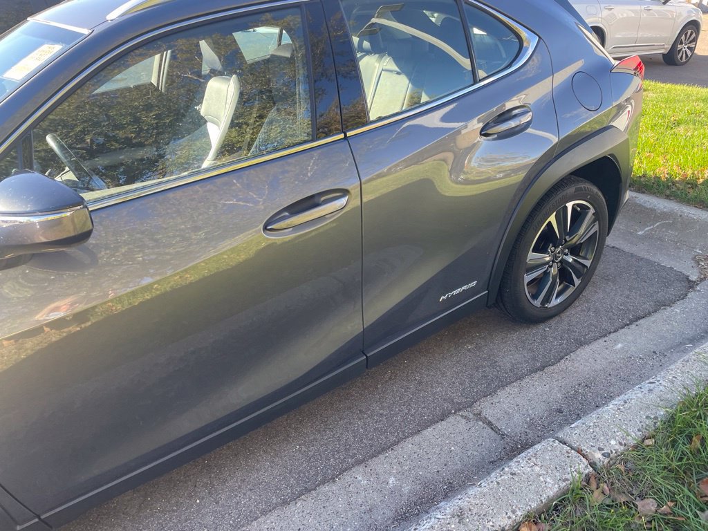 Used 2019 Lexus UX 250h w/ Accessory Package AWD/4WD image 13