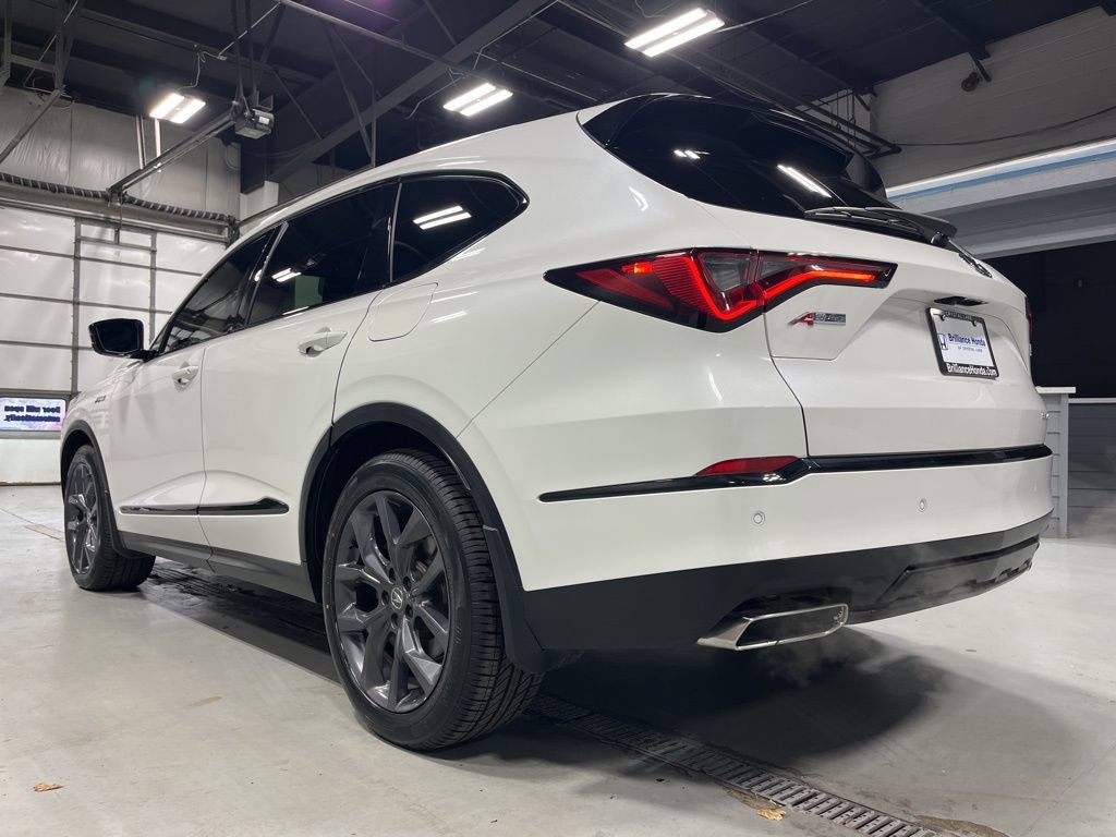 Used 2023 Acura MDX A-Spec AWD/4WD image 4
