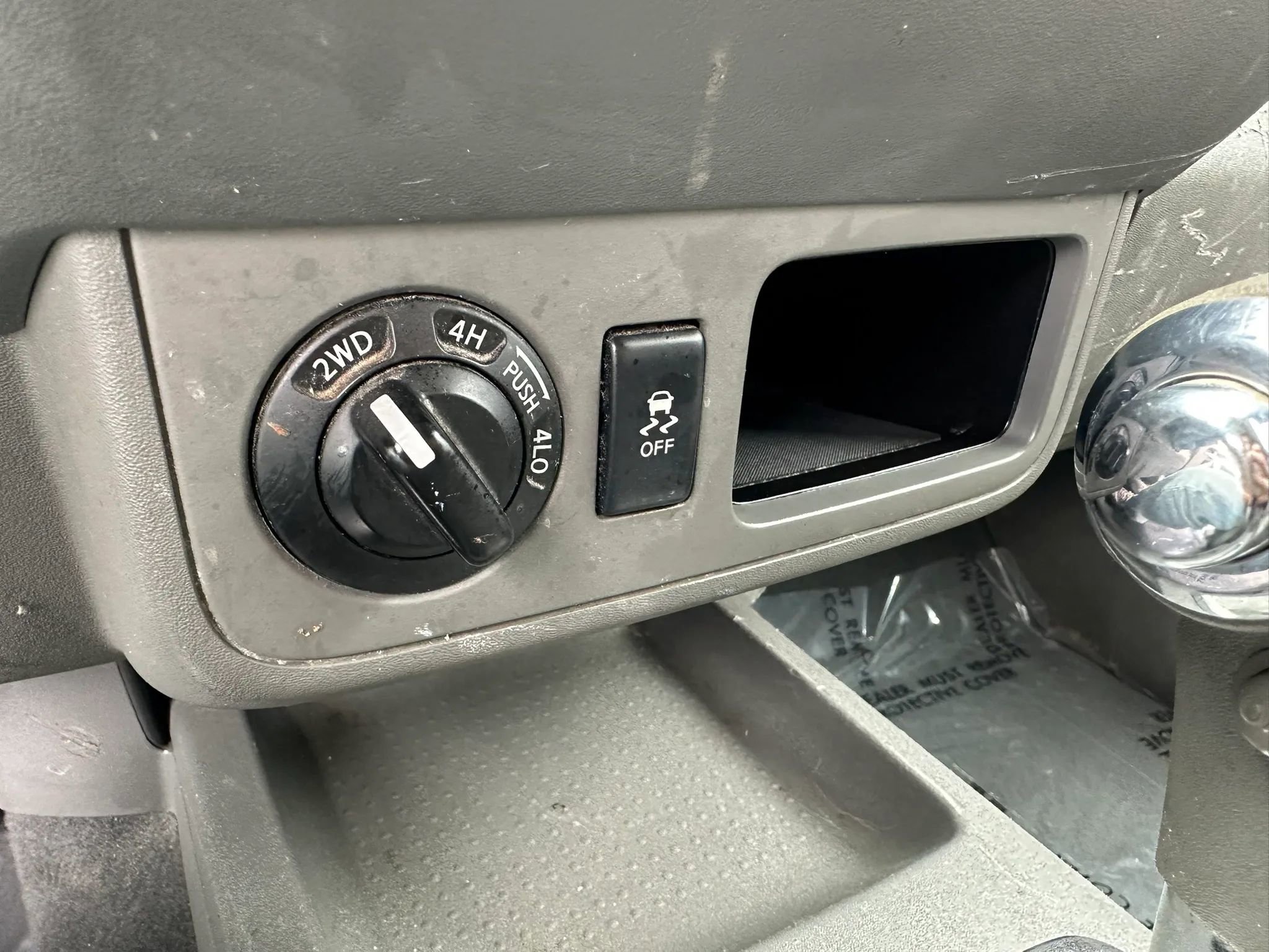 Used 2019 Nissan Frontier SV image 24