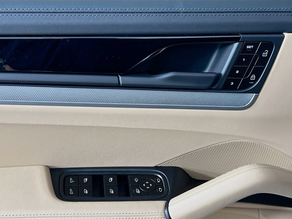 New 2026 Porsche Cayenne image 20