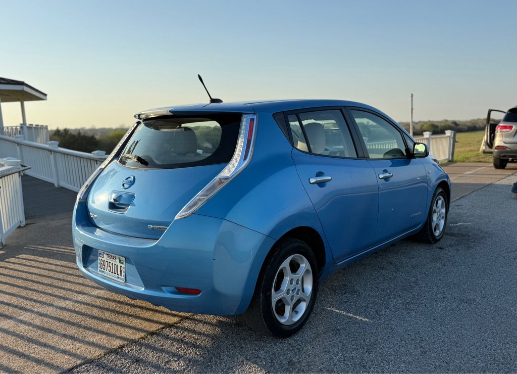 Used 2012 Nissan Leaf SL image 5