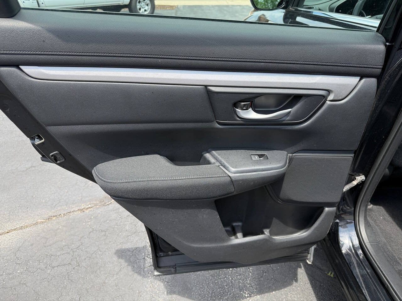Used 2018 Honda CR-V LX image 22