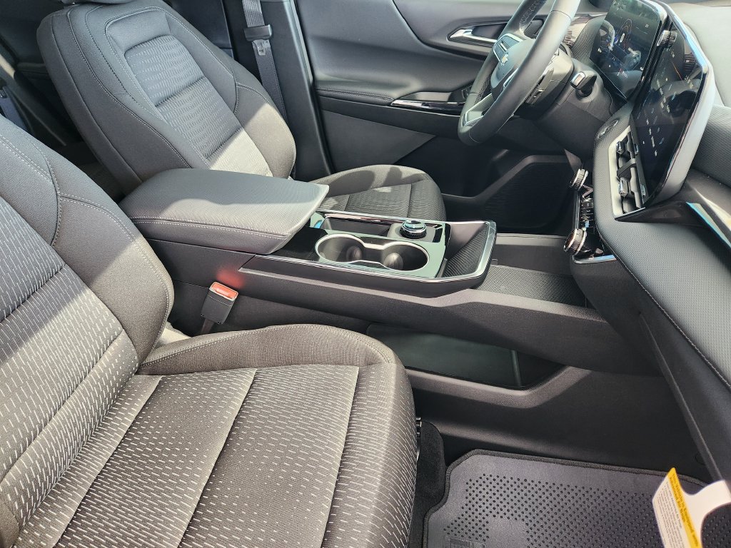 New 2027 Chevrolet Equinox LT FWD image 10