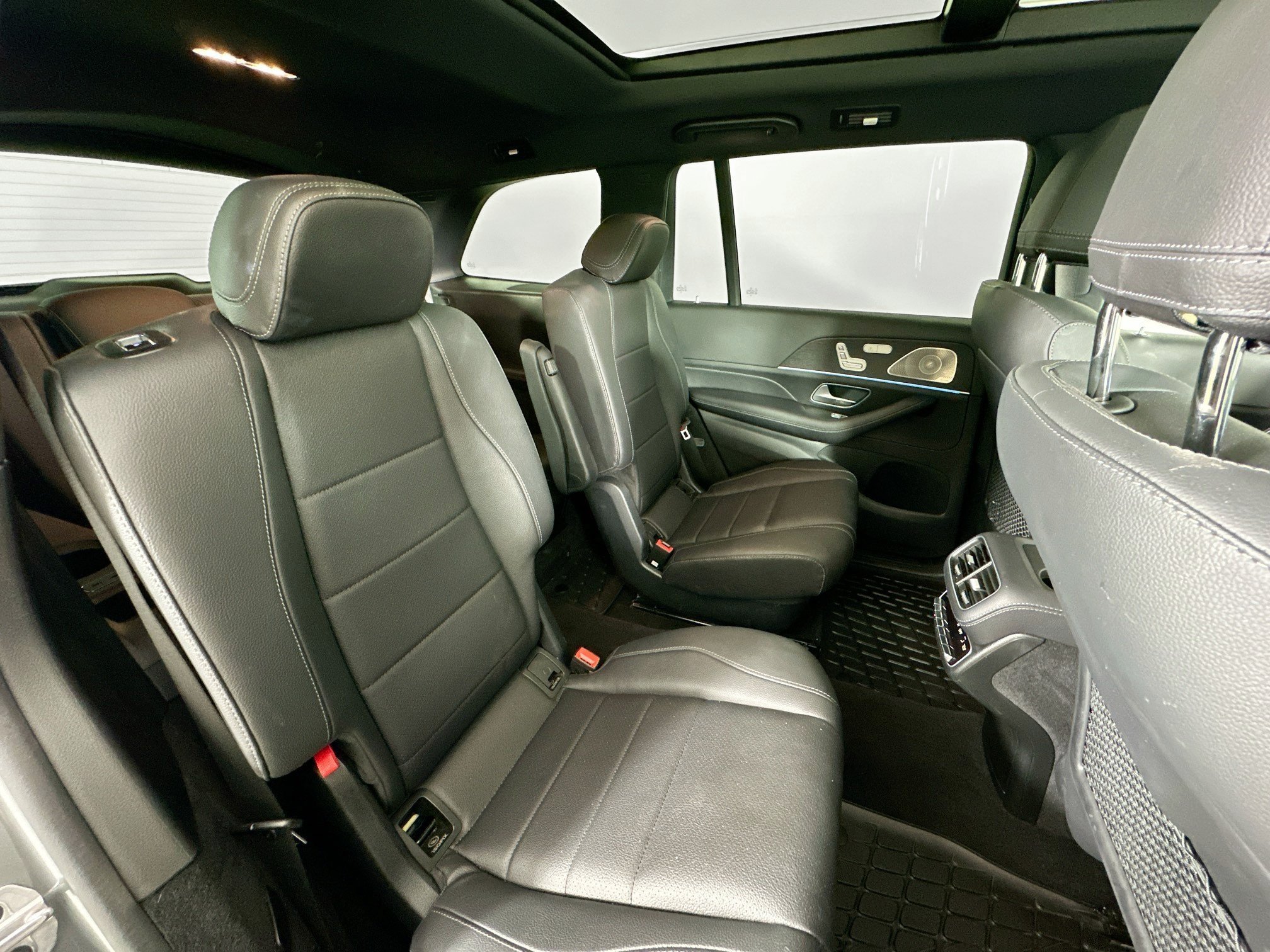Certified 2023 Mercedes-Benz GLS 450 4MATIC image 36