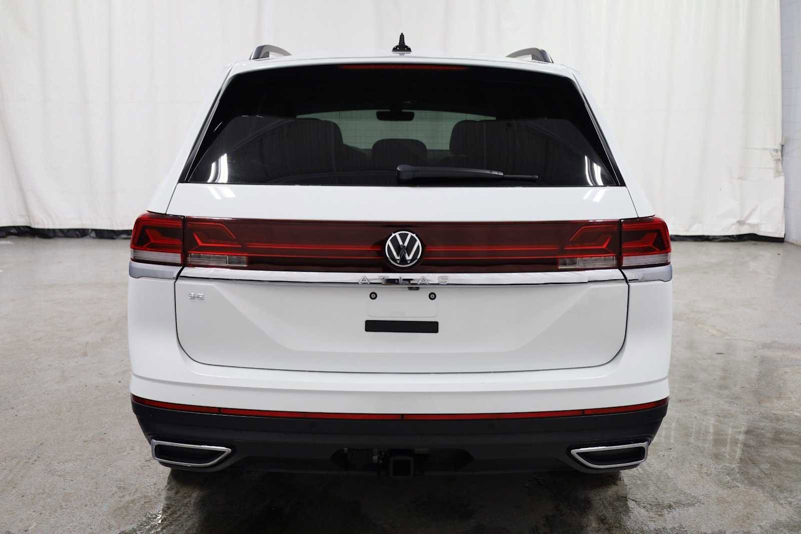 Used 2024 Volkswagen Atlas SE image 7