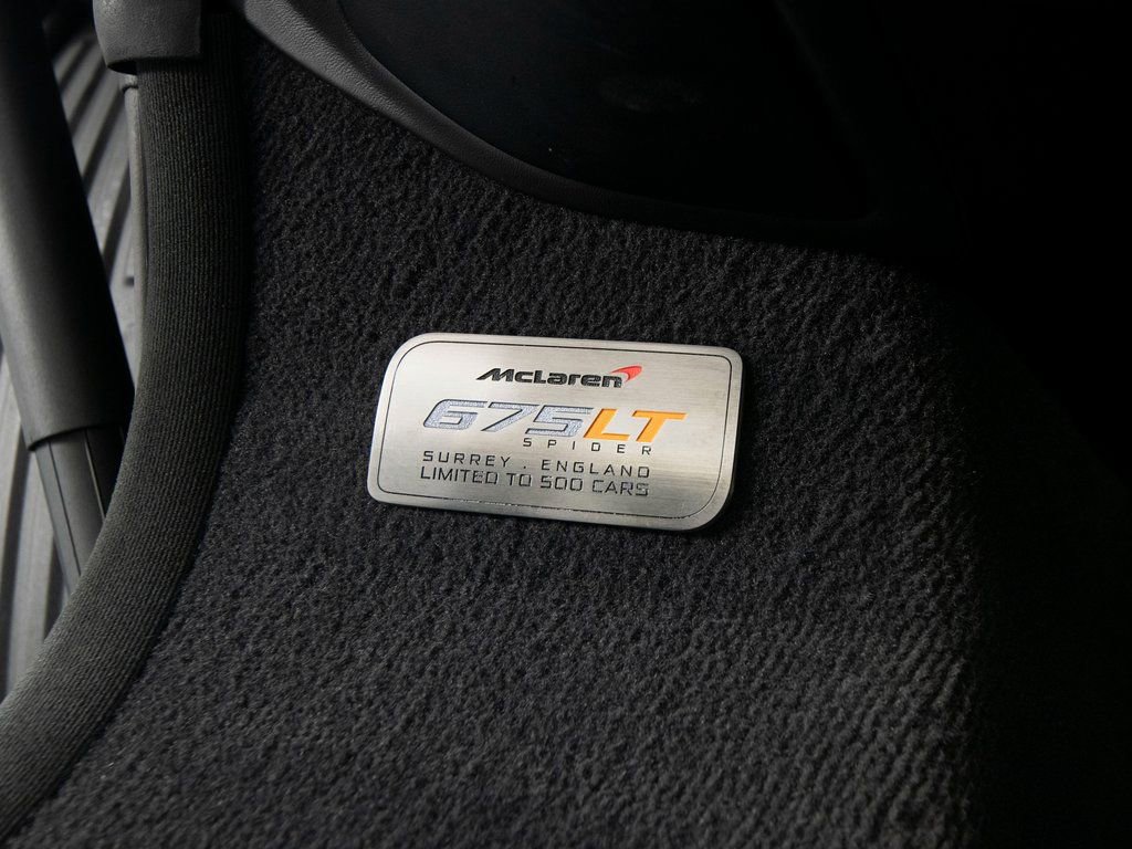 Used 2016 McLaren 675LT Spider image 27