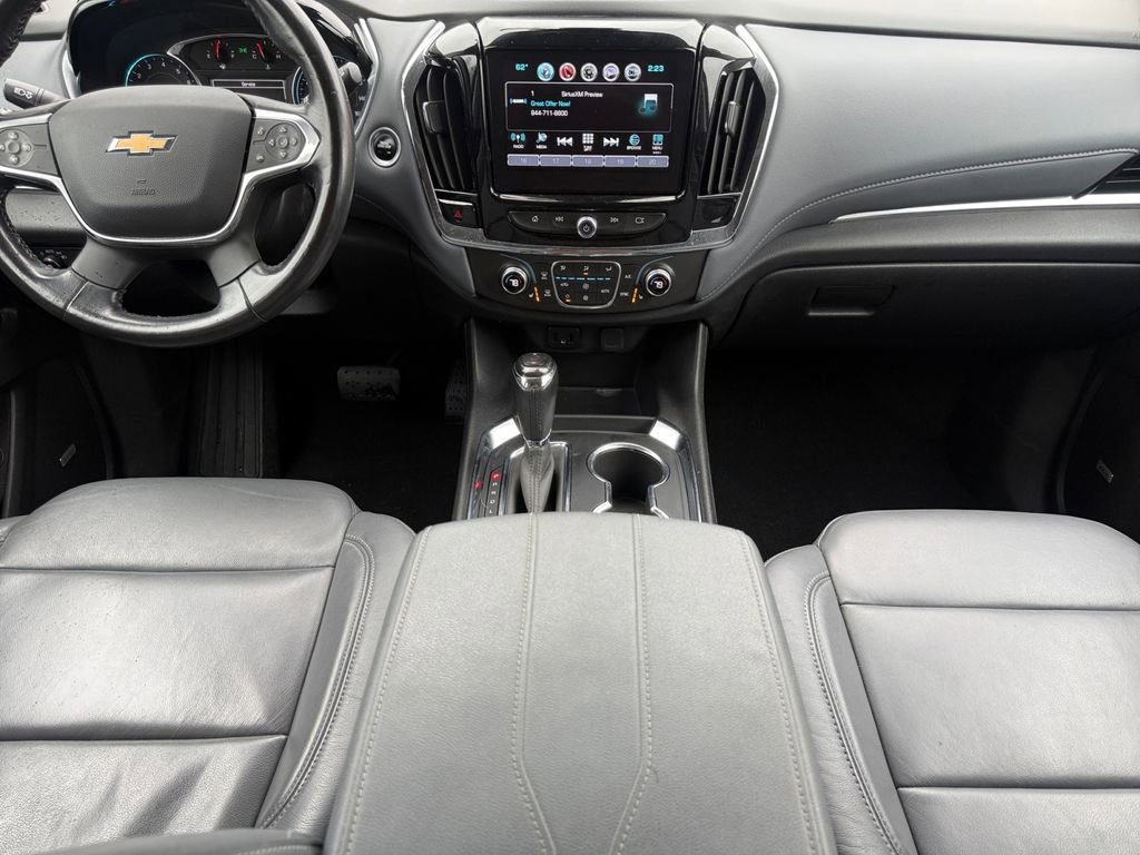 Used 2018 Chevrolet Traverse LT w/ LPO, Floor Liner Package AWD/4WD image 10