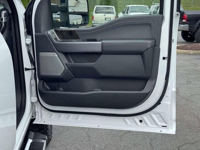 Used 2024 Ford F250 Lariat w/ FX4 Off-Road Package AWD/4WD image 10