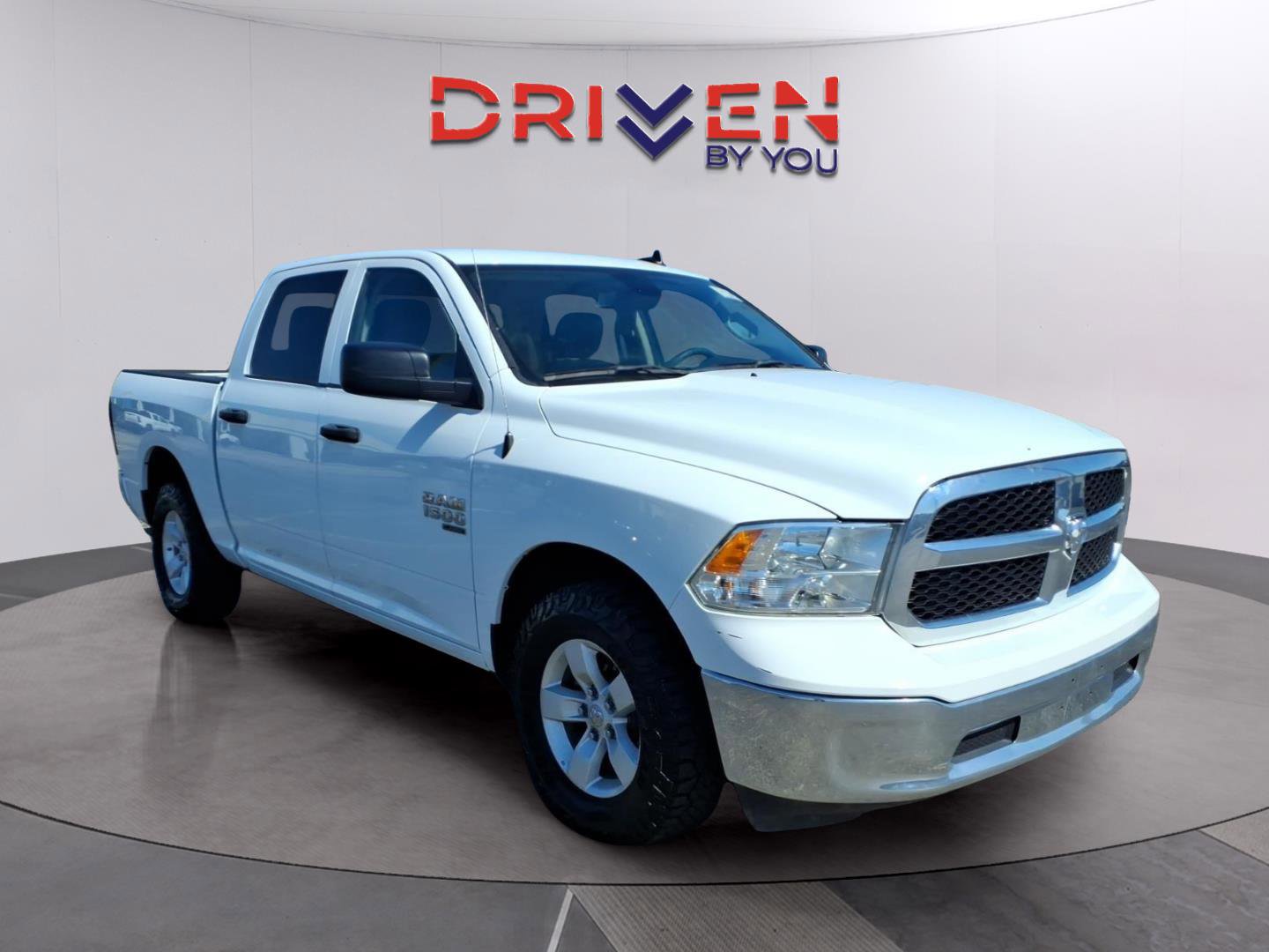 Used 2023 RAM 1500 Classic SLT w/ Electronics Group AWD/4WD image 9