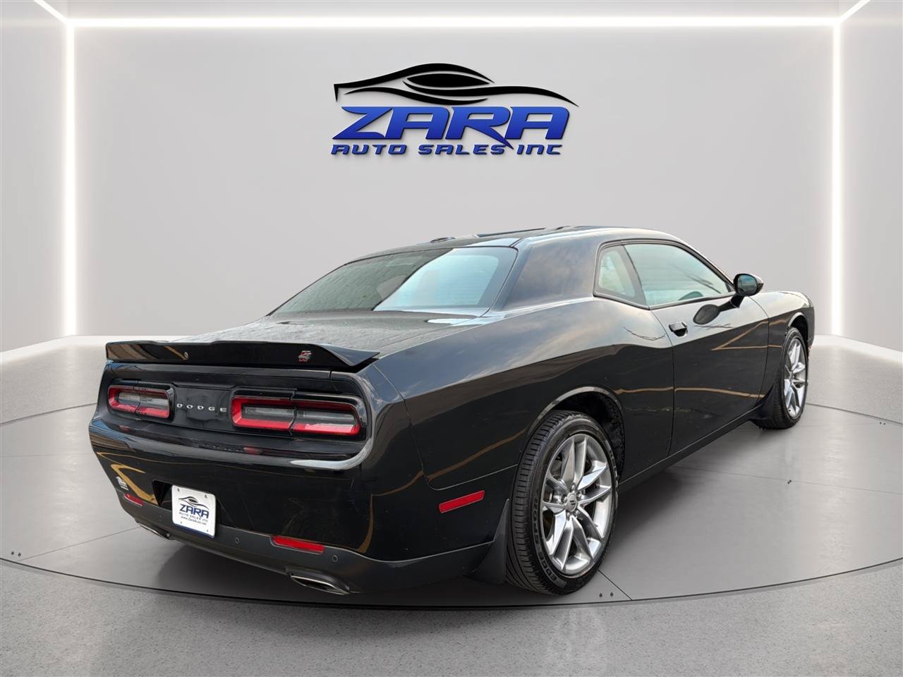 Used 2022 Dodge Challenger GT AWD/4WD image 7