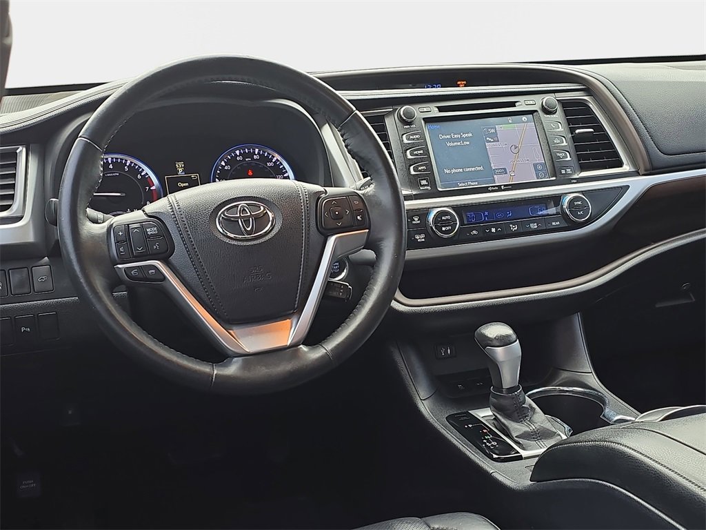 Used 2015 Toyota Highlander Limited image 17