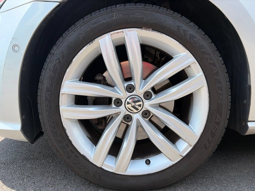Used 2018 Volkswagen Passat 2.0T SEL Premium FWD image 20