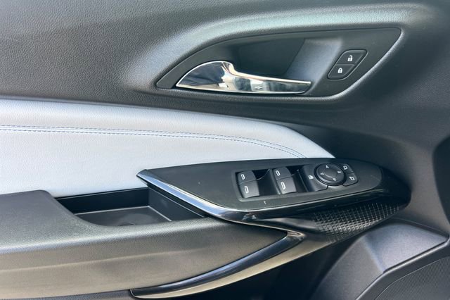 Used 2025 Chevrolet Trax LT w/ LT Convenience Package image 11