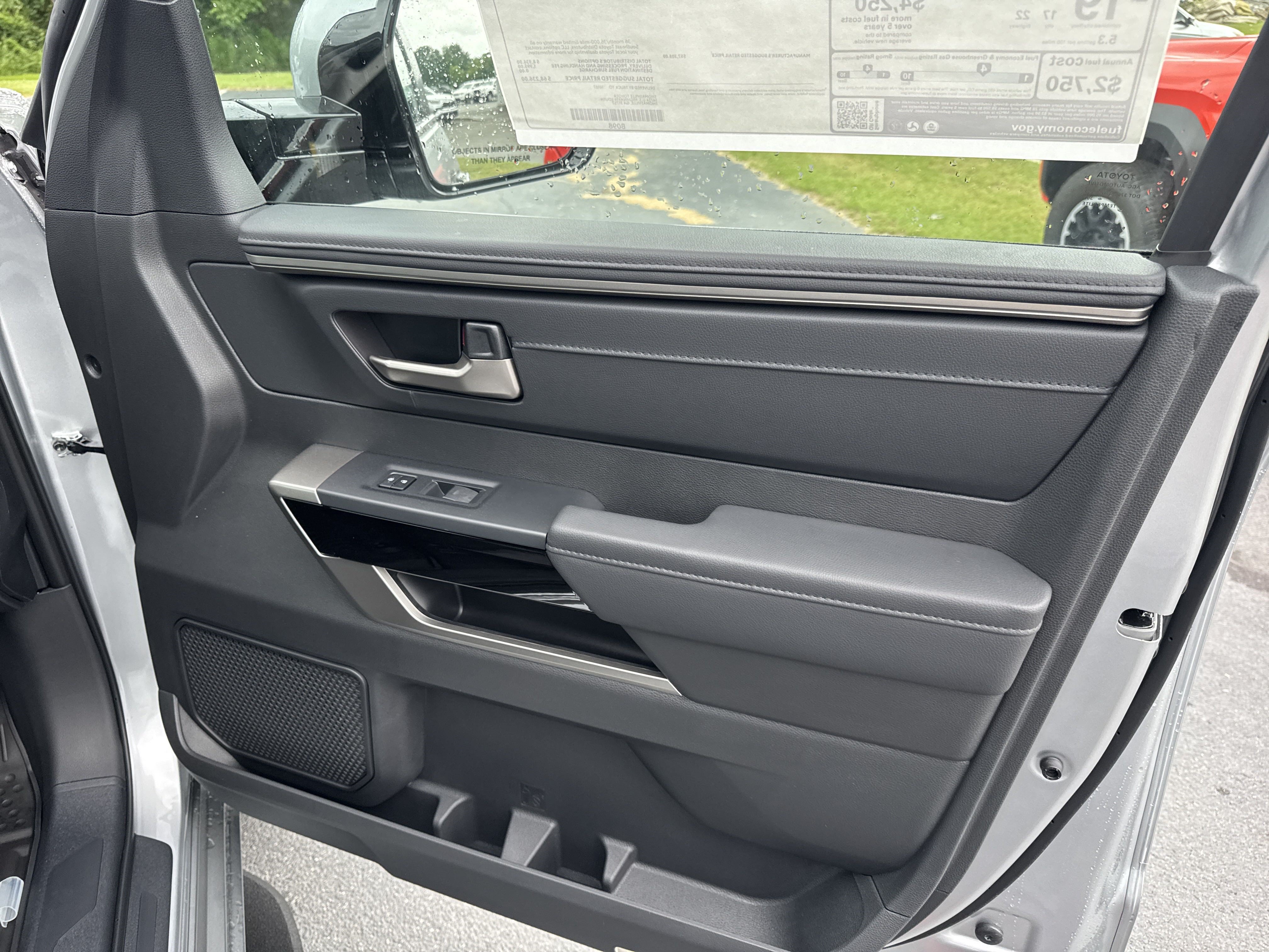 New 2025 Toyota Tundra Limited AWD/4WD image 34