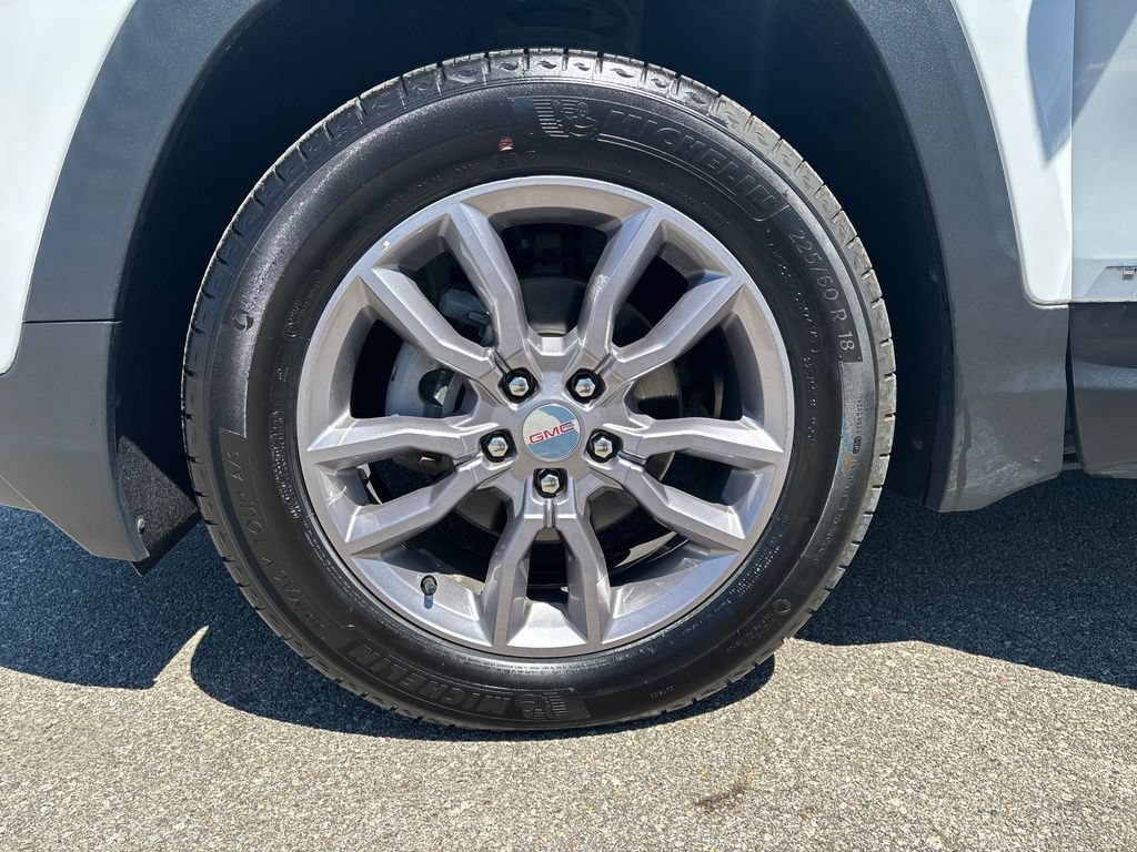 Used 2023 GMC Terrain SLT w/ Tech Package AWD/4WD image 30
