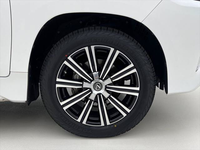 Certified 2021 Lexus LX 570 4WD w/ Luxury Package image 31