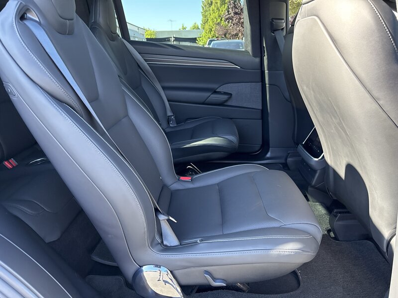 Used 2022 Tesla Model X Plaid AWD/4WD image 34