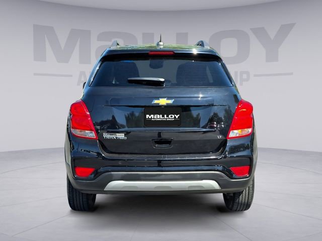Certified 2020 Chevrolet Trax LT w/ LT Convenience Package AWD/4WD image 4