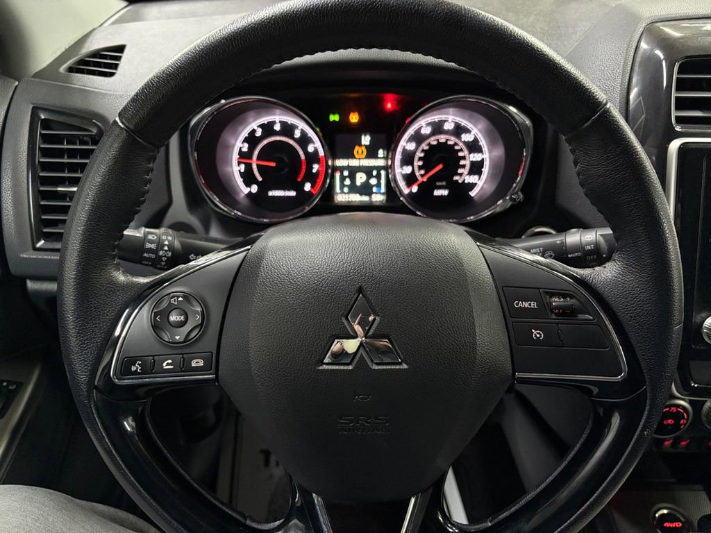 Used 2021 Mitsubishi Outlander Sport SE image 28