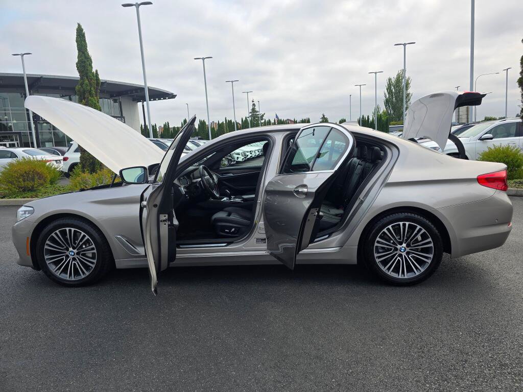 Used 2017 BMW 530i RWD image 11