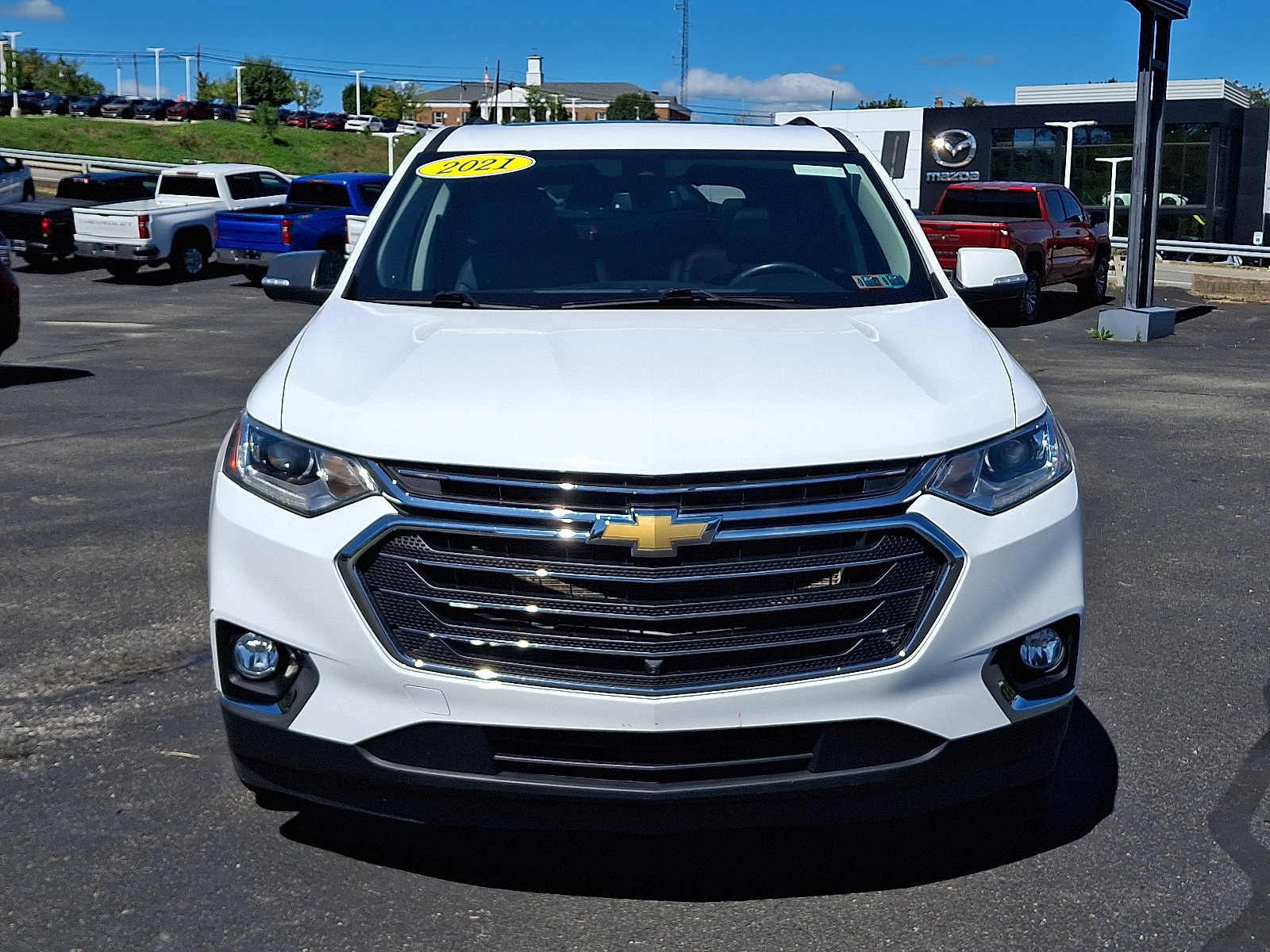 Used 2021 Chevrolet Traverse LT w/ LT Premium Package AWD/4WD image 2