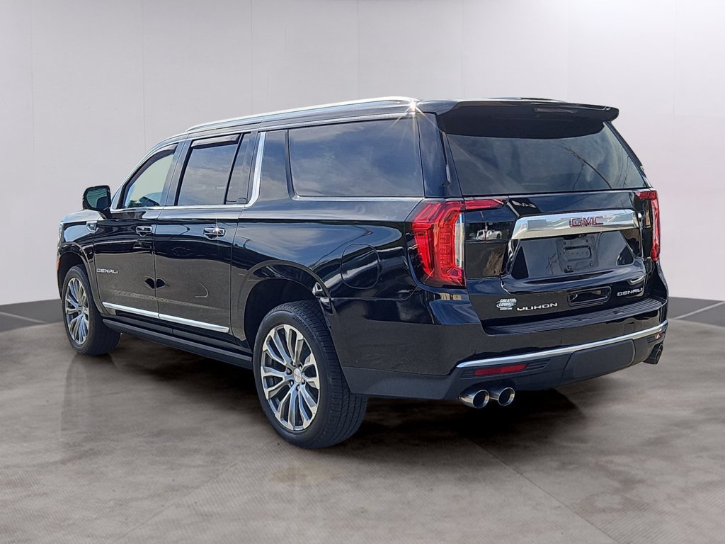 Used 2021 GMC Yukon XL Denali w/ Denali Premium Package AWD/4WD image 6