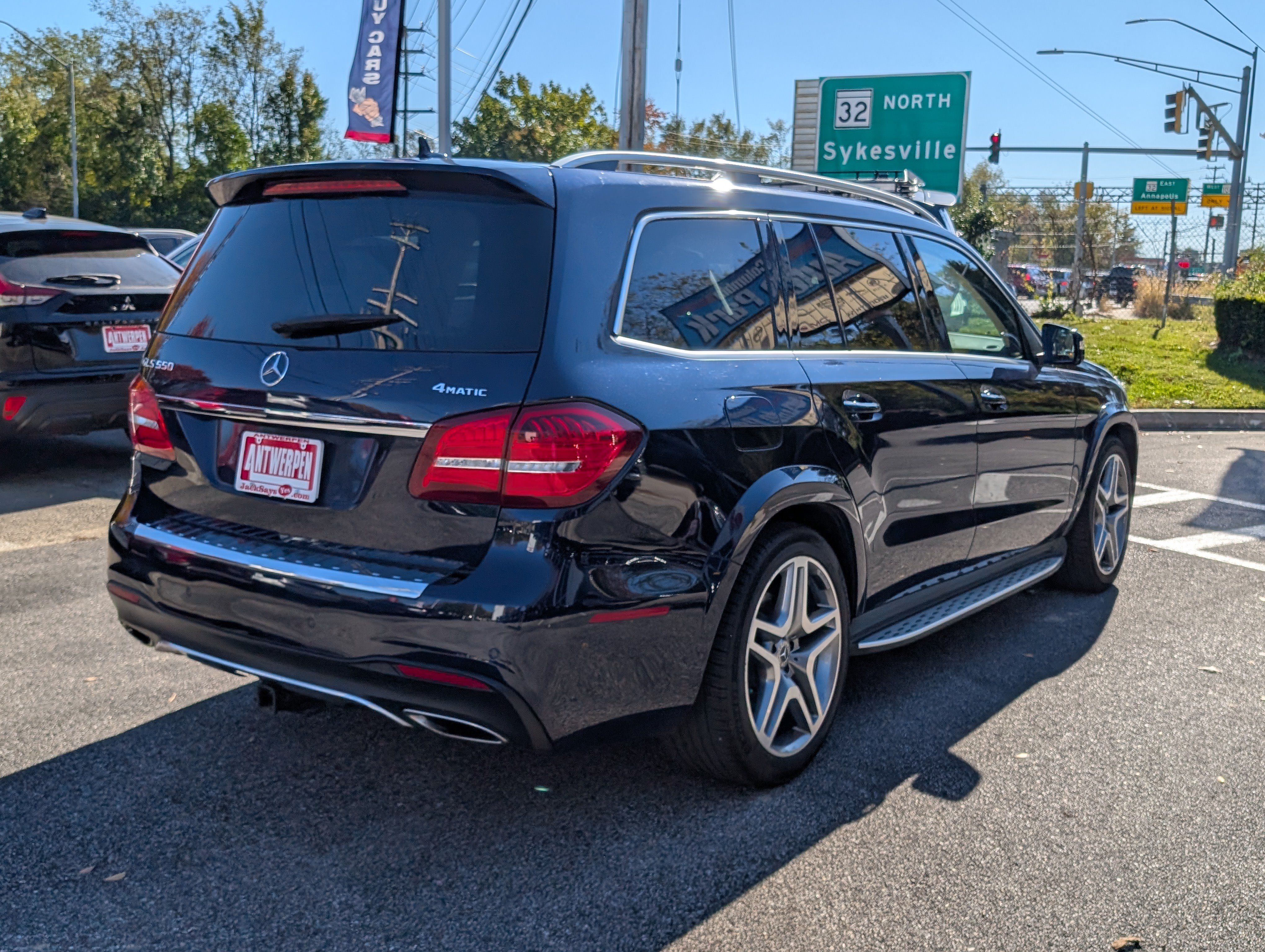 Used 2019 Mercedes-Benz GLS 550 4MATIC image 3
