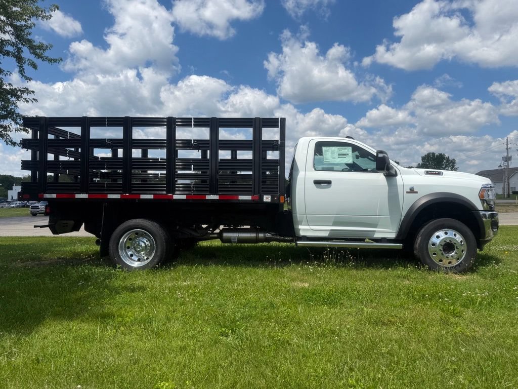New 2024 RAM 5500 Tradesman w/ Safety Group AWD/4WD image 2