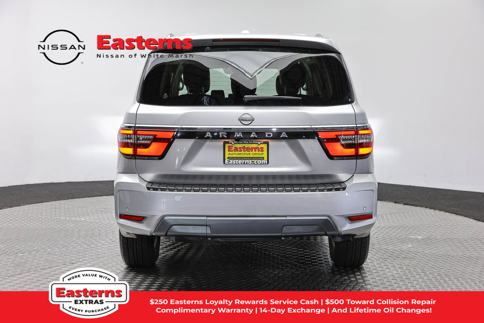 Used 2023 Nissan Armada SV AWD/4WD image 6