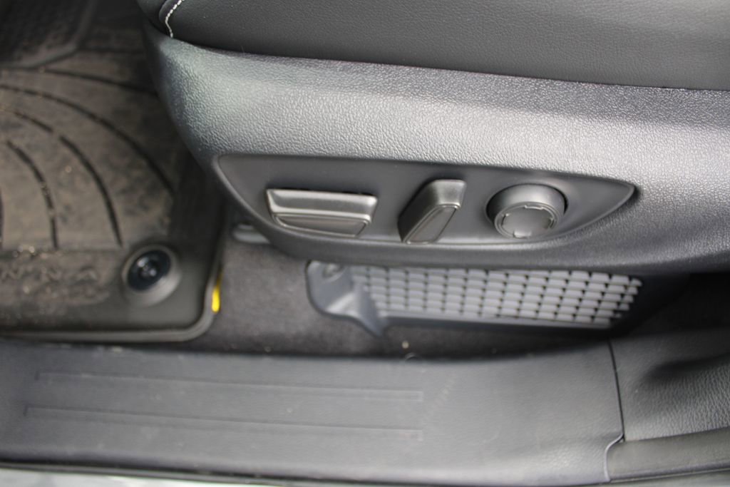 New 2026 Toyota Sienna XSE image 21